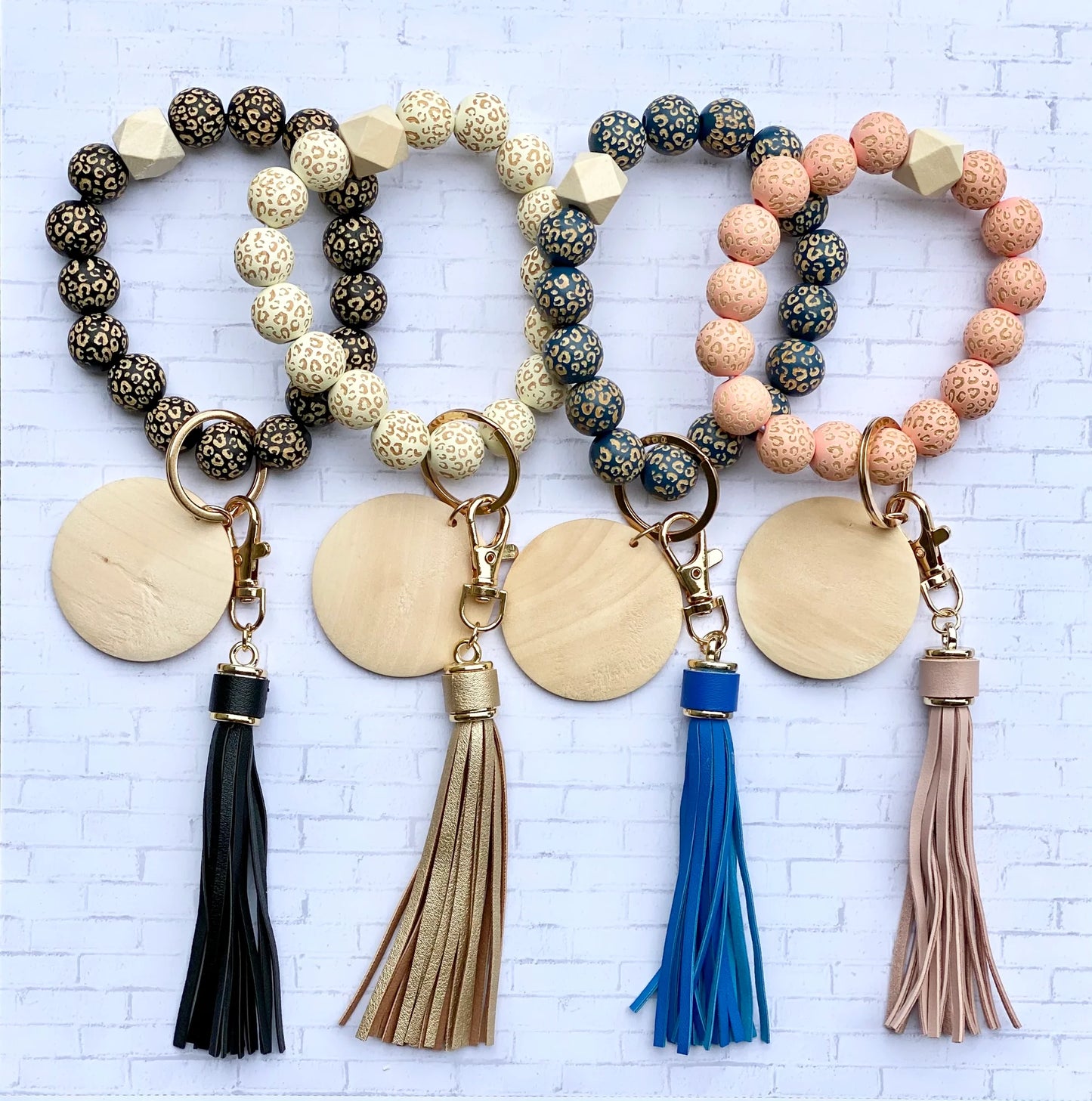 LEOPARD WOODEN BEADS WRISTLET